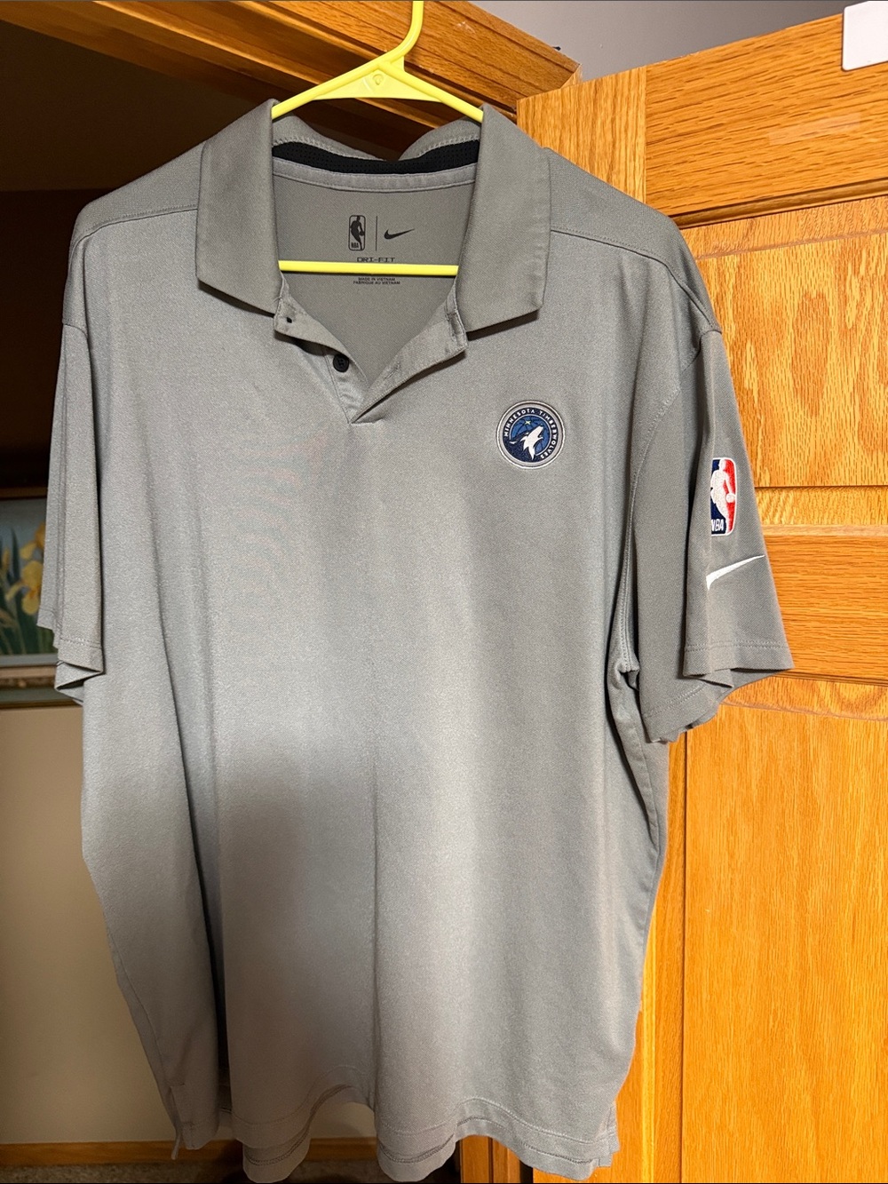 Nike Men’s Gray Timberwolves Polo with Team Patch